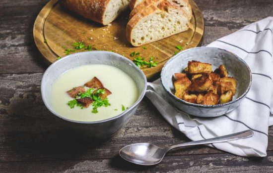 Vegane Sellerie Apfel Suppe