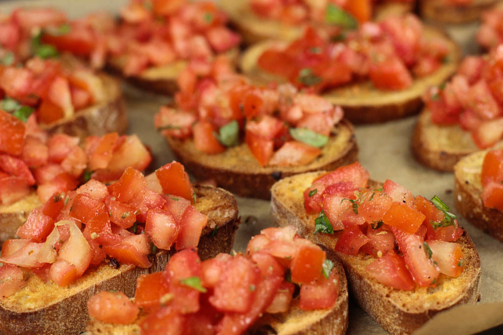 Bruschetta italienische Antipasti · Zeit Für Vegan