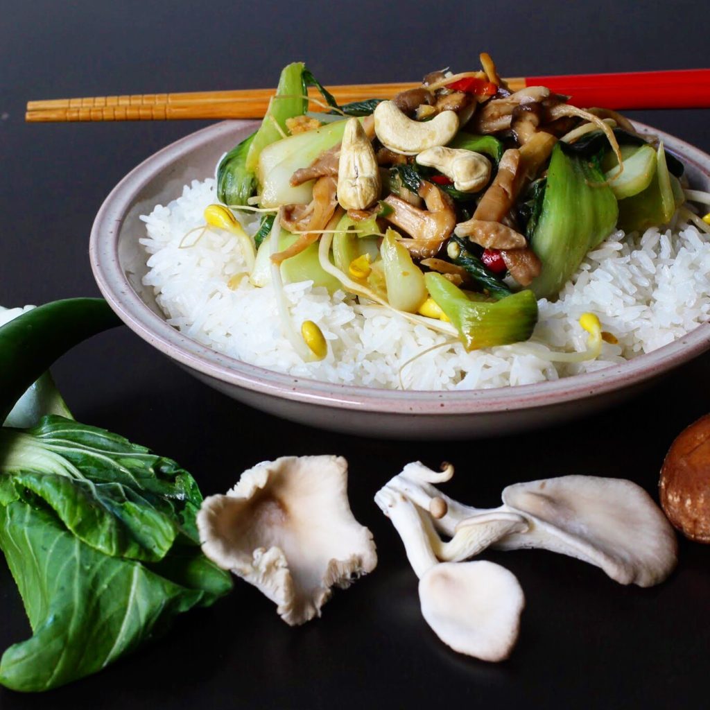 Asia Wokgemüse mit Pak Choi und Reis · Zeit Für Vegan