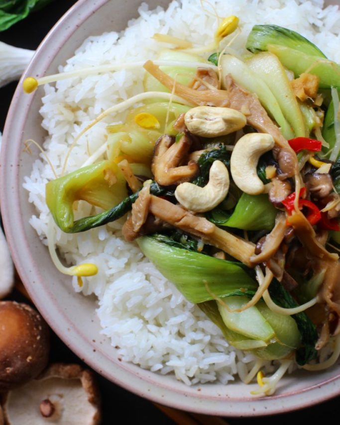 Asia Wokgemüse mit Pak Choi und Reis · Zeit Für Vegan