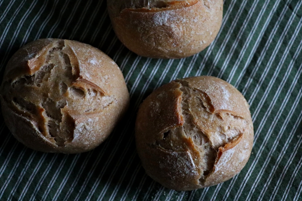 Sauerteig Dinkelbrötchen · Zeit Für Vegan